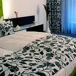 An Der Therme 4*