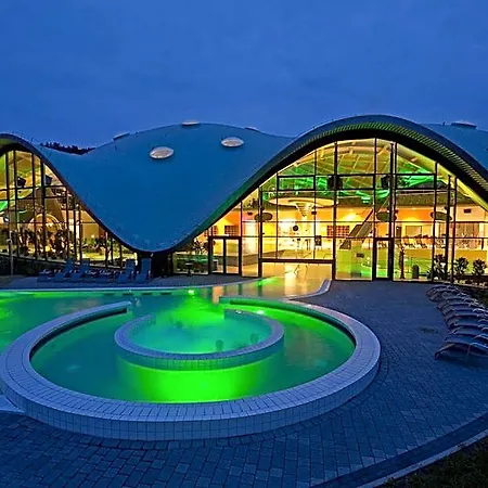 Hotel An Der Therme 4*